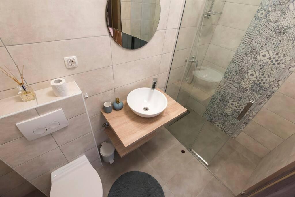 Апартаменты Apartman M&S 1 Kali, Otok Ugljan Экстерьер фото